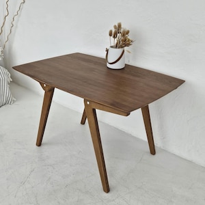 Ash Wood Transformer Table: Adjustable Height Coffee & Dining Table