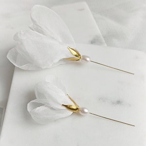 Hair accessories/ bridal accessories/ flower hair accessories/ bridal hair accessories/ hairpin
