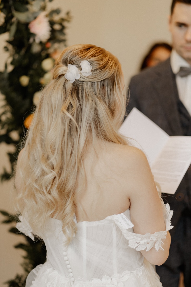 Bridal jewelry/ Hair jewelry/ Bridal accessories/ Floral hair jewelry image 3