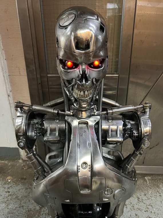 Terminator T2 T750 T800 Head With LED and Chip Cosplay Prop 
