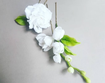 White flower hair pins set Wedding hair piece