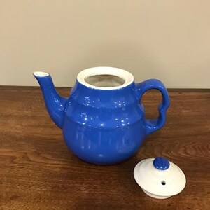Vintage Small Oxford Blue Stoneware Teapot with Lid Made in USA Bild 2