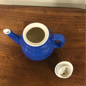 Vintage Small Oxford Blue Stoneware Teapot with Lid Made in USA Bild 3