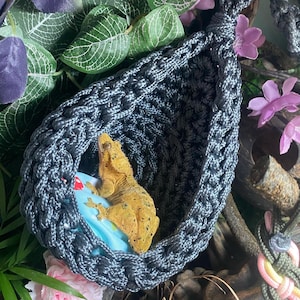 Water-resistant Paracord Basket Reptile Rodent Amphibian Hide / Hammock