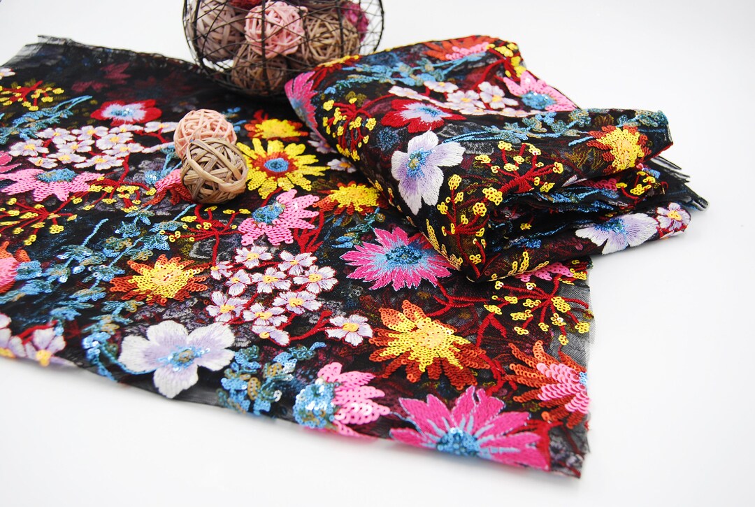 Grandiflora Set in Black Mesh
