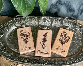 Personalized Birth Flower Keychain / Custom Wood Floral Keychain for Her / Mothers Day Gift / Valentines Day Gift / New Driver Key Fob