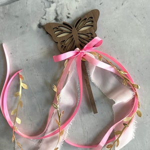 Wood Butterfly Wand / Pink Flower Girl Wand / Gift for Little Girl / Fairy Princess Wand / Magic Wand / Princess Party Favors