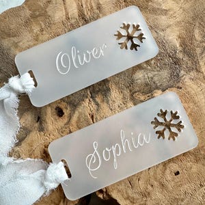 Personalized Snowflake Christmas Stocking Tags / Snowflake Gift Tags / Christmas Name Tag / Christmas Wrapping Tags for Presents