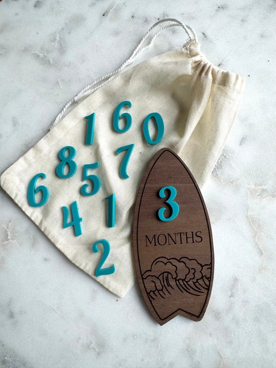 Ocean Wave Surfboard Milestone Marker / Ocean Theme Nursery Decor / Ocean Baby Shower Gift / Surfer Baby Gift / Ocean Wave Milestone Disc