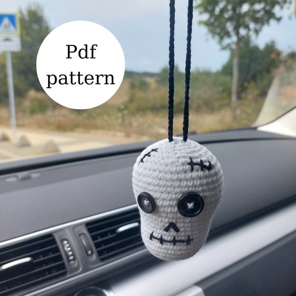 crochet car charm pattern, (VİDEO) Amigurumi skull pattern,  Halloween ornament  hanger pattern, Halloween skull pattern