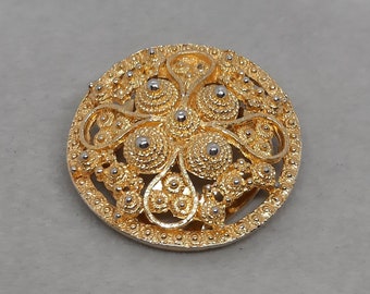 Vintage Celtic style scarf clip Gold tone textured metal scarf clip Circle scarf clip