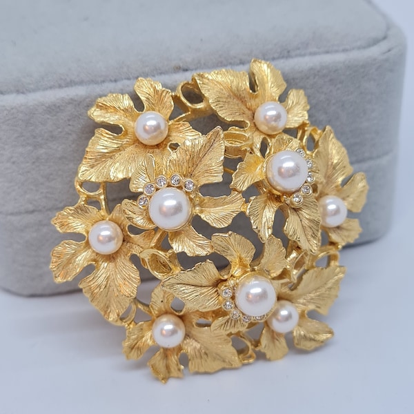 Vintage CRAFT leaves brooch Gold tone large brooch pin with faux pearl and rhinestone