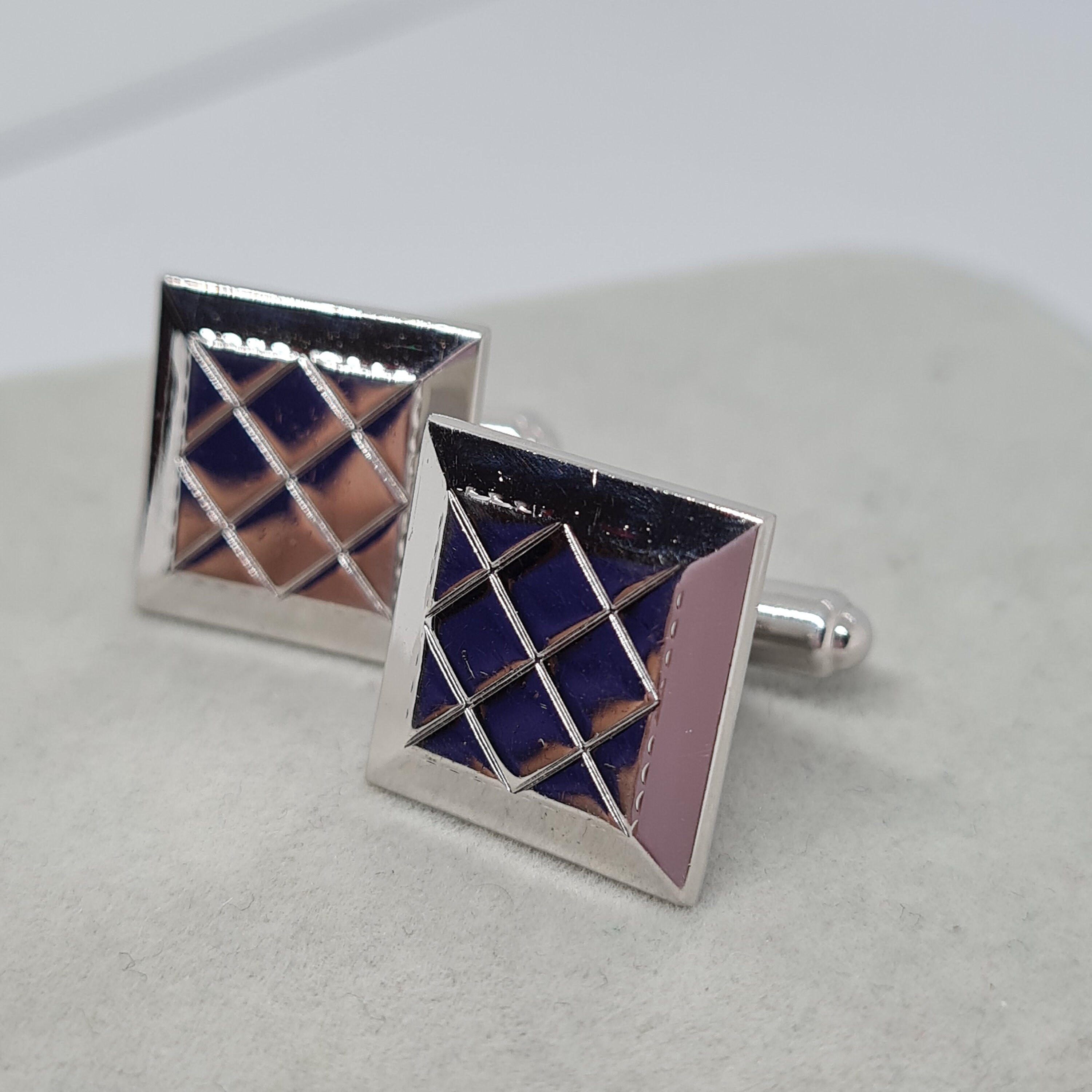 Boutons De Manchette Vintage Hickok USA à Carreaux Argentés - Occasion Pour Collectionneurs