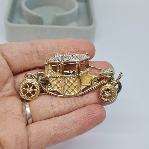 Vintage AJC car brooch Gloss gold tone metal with… - image 7