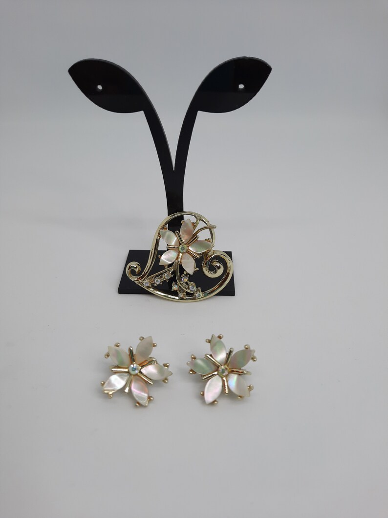 Vintage TARA Jewelry Set Mother of Pearl Brooch AB Crystal Etsy