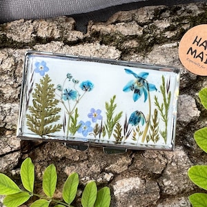 7 day pill box, Pill organizer, Pill case, Pill box, Weekly pill organizer, Weekly pill box, Flowers pill case cute, Large pill container