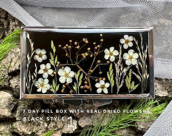 Pill box, Pill case, 7 day pill box, Cute pill box, Weekly pill box, Flowers pill case, Pill holder, Metal pill organizer, Pill organiser