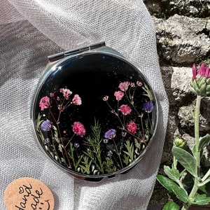 Espejo de flores secas reales, espejo de bolsillo, espejo compacto, espejo de mano, espejo de maquillaje, espejo pequeño, espejo personalizado, arte floral prensado imagen 5