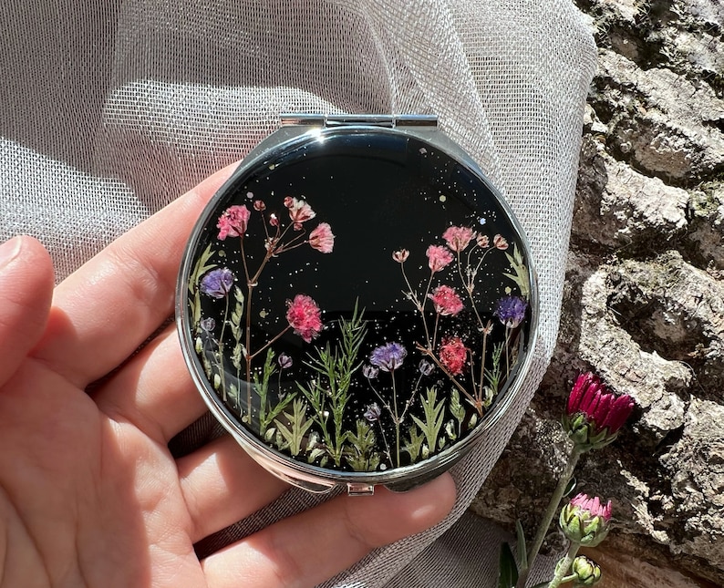 Espejo de flores secas reales, espejo de bolsillo, espejo compacto, espejo de mano, espejo de maquillaje, espejo pequeño, espejo personalizado, arte floral prensado imagen 3