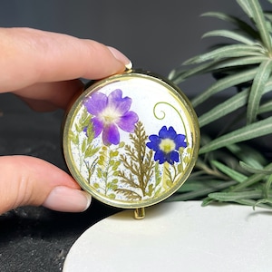 Flower pill box, Pill organizer, Vitamin organizer, Metal pill box, Pill case, Pill container, Cute pill box, Pillendose, Pressed flower art