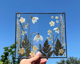 Pressed flower art, Pressed flower frame, Dried flowers, Botanical wall art, Window hangings, Flowers decor, Wildflower, Flowers suncatcher