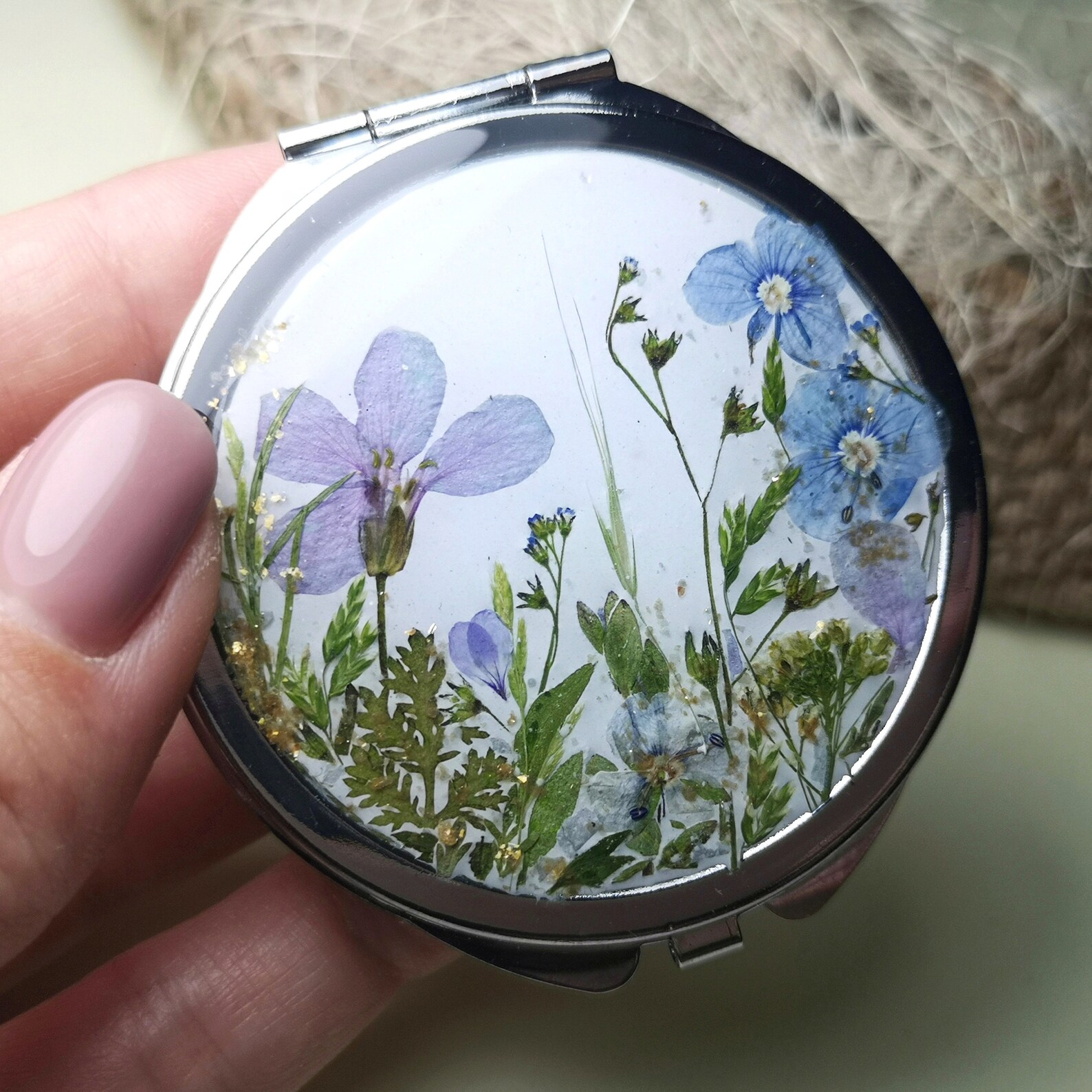 Real dried flowers mirror Pocket mirror Compact mirror Hand Etsy