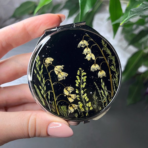 Large pill box, Pill organizer, Metal pill box, Pill case, Pill container, Cute pill box, Pillendose, Pressed flower art, Pill container