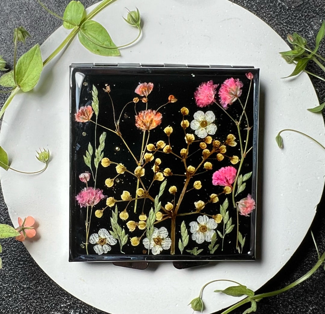 Real Dried Flower Pill Box, Pill Organizer, Pill Box, Pill Container