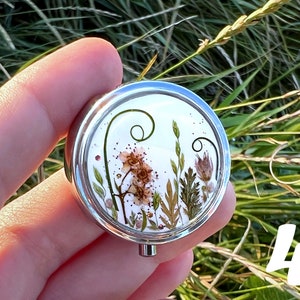 Real dried flowers pill box, Small pill box, Pill box, Pill organizer, Cute pill box, Pill case, Daily pill box, Pill box art,Pill case cute image 4