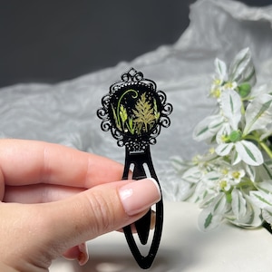 Pressed flower bookmark, Resin bookmark, Metal bookmark, Custom bookmark, Cute bookmark, Bookmark personalized, Bookmark for women