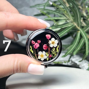 Real dried flowers pill box, Small pill box, Pill box, Pill organizer, Cute pill box, Pill case, Daily pill box, Pill box art,Pill case cute image 7