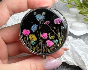 Flower pill box, Pill organizer, Vitamin organizer, Metal pill box, Pill case, Pill container, Cute pill box, Pillendose, Pressed flower art