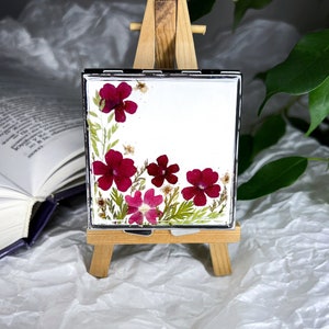 Real dried flower pill box, Pill organizer, Pill box, Pill container, Small pill box, Cute pill box, Daily pill box, Pill case cute