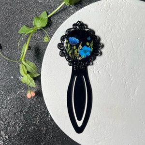 Pressed flower bookmark, Resin bookmark, Metal bookmark, Custom bookmark, Cute bookmark, Bookmark personalized, Bookmark for women