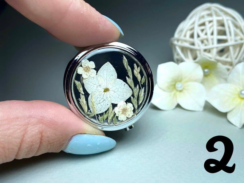 Real dried flowers pill box, Small pill box, Pill box, Pill organizer, Cute pill box, Pill case, Daily pill box, Pill box art,Pill case cute image 2