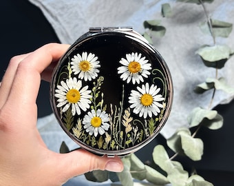 Daisy pocket mirror, Compact mirror, Hand mirror, Makeup mirror, Small mirror, Custom mirror,  Pressed flower art, Real dried flowers mirror