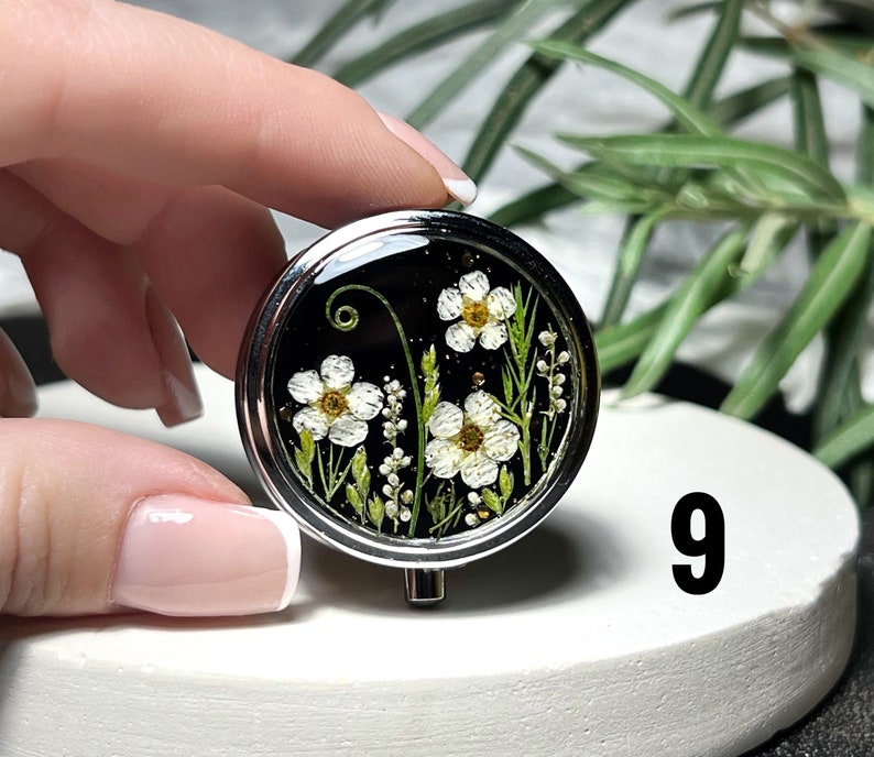 Real dried flowers pill box, Small pill box, Pill box, Pill organizer, Cute pill box, Pill case, Daily pill box, Pill box art,Pill case cute image 9