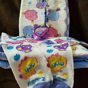 Rearz Princess 5 Piece Medium Diaper Combo 2 Diapers 1 Face Mask 1 Pacifier  and 1 Pair of M-L Pink Plastic Diaper Cover. -  Finland