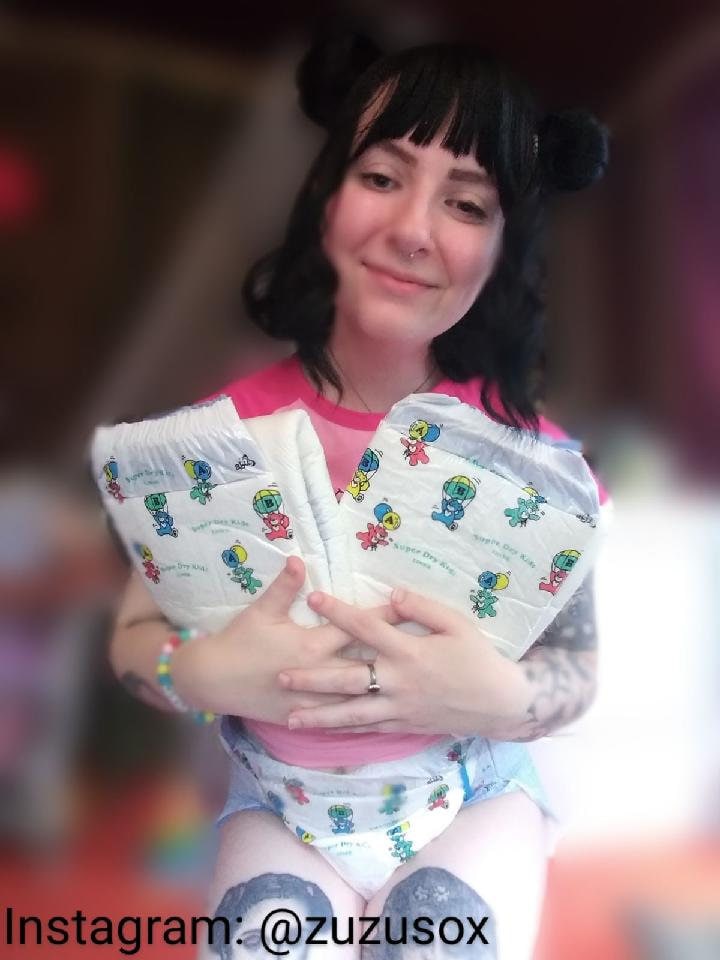 ABDL ABU Super Dry Kids Pampers (2) Pack Medium 2 Wide Tabs. Waist