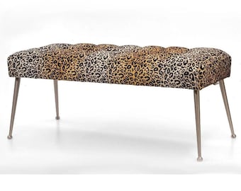 Honigfarbener Hocker | Senffarbener Hocker | Fußhocker | Hauptsitz | New Chesterfield | Klassisch tief  | Das Original ist gepolstert