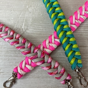 Deluxe Style Small Animal Paracord Water Bottle Holders For Guinea Pigs, Rabbits, Rats, Chinchillas, Hamsters ect In Random ‘1’ Colour