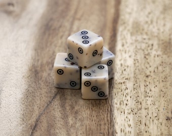 Viking six sided D3 Dice - Bone / Horn optics