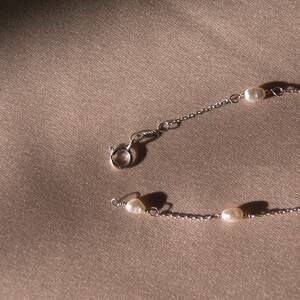 White freshwater rice pearl beaded chain bracelet, ivory pearl bracelet, modern jewellery, delicate bracelet,tiny pearl bracelet gift silver image 4