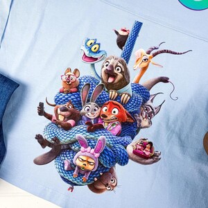 Puede incluir: Un juego de tres tazas de cer&aacute;mica con un acabado mate moteado. Las tazas son de color crema, gris claro y gris oscuro. Cada taza tiene un dise&ntilde;o simple y minimalista y un asa redondeada.