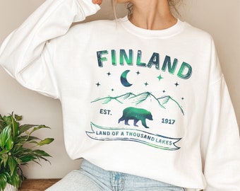 Women’s Finland Sweatshirt, Northern Lights Sweatshirt, Finnish Hiking Shirt, Finland Sweater for Her, Travel Finland Top, Finnish Gift