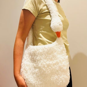 Crochet fluffy goose bag Pattern