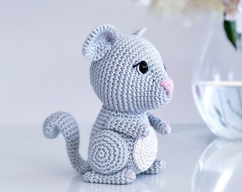 READY TO SHIP: Chinchilla - grey crochet chinchilla / mouse amigurumi soft toy