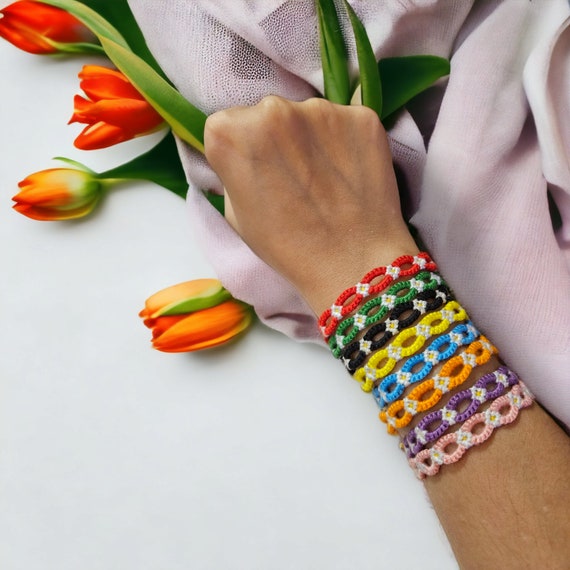 Bulk Daisy Flower Seed Bead Bracelet - Choose Your Favorite String Color! 10 Bracelets (-10%)