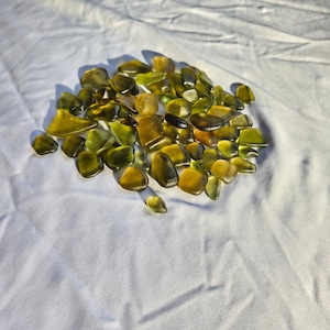 20 polished pieces of yellow/limegreen seaglass, RARE shades of yellow/green seaglass, small pieces of naturally tumbled seaglass gift bags