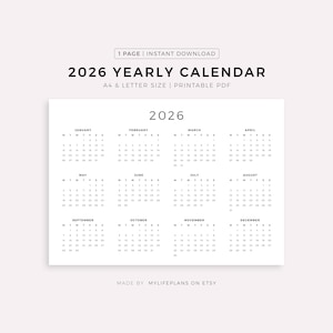 Könnte beinhalten: Ein druckbarer Jahreskalender 2026 in Weiß mit minimalistischem Design. Der Kalender wird auf weißem Hintergrund angezeigt und enthält alle zwölf Monate. Der Text oben lautet "2026 YEARLY CALENDAR" und "A4 & LETTER SIZE | PRINTABLE PDF".